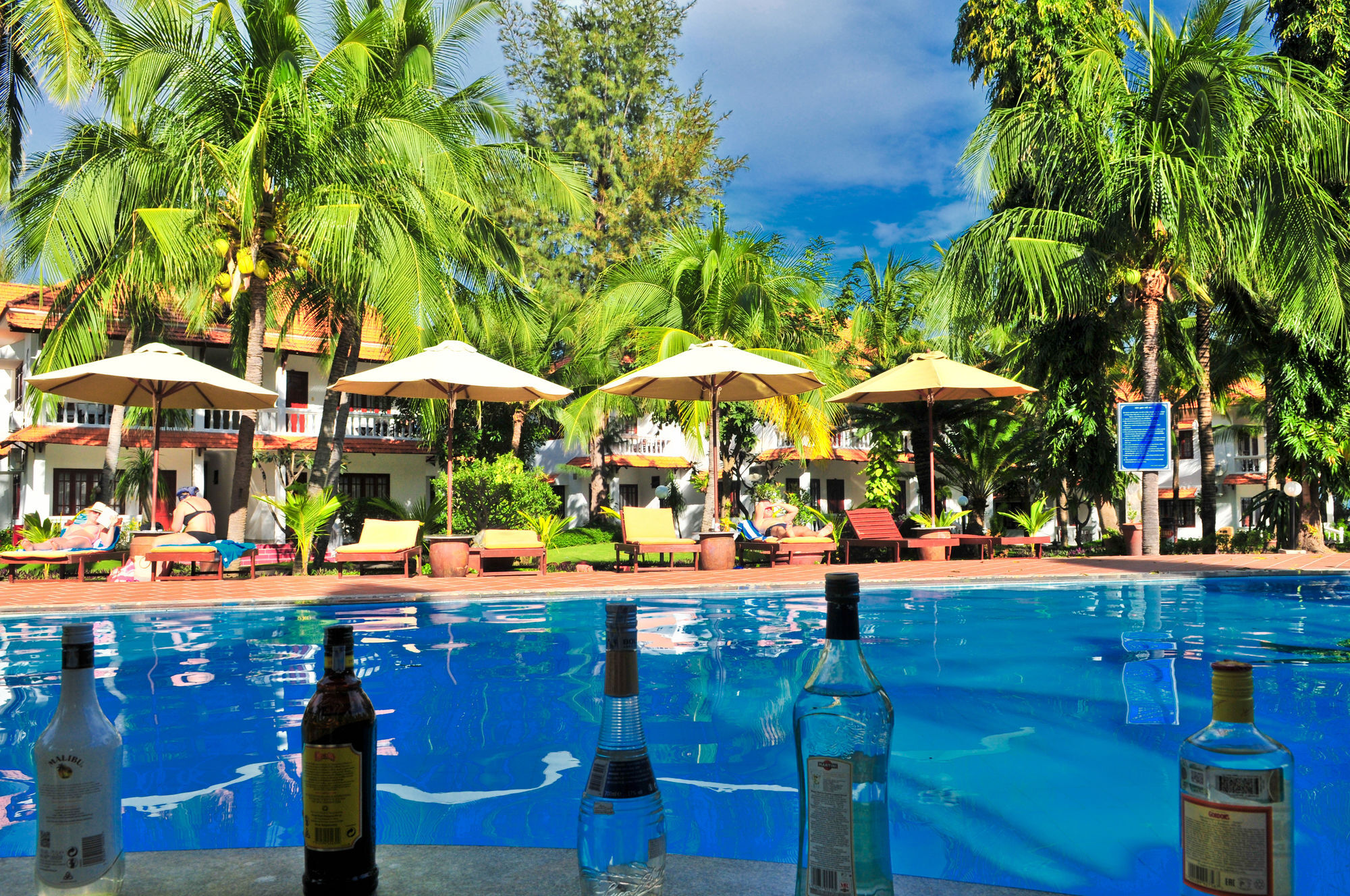 Four Oceans Beach Resort - Bon Bien Mui Ne Exterior photo