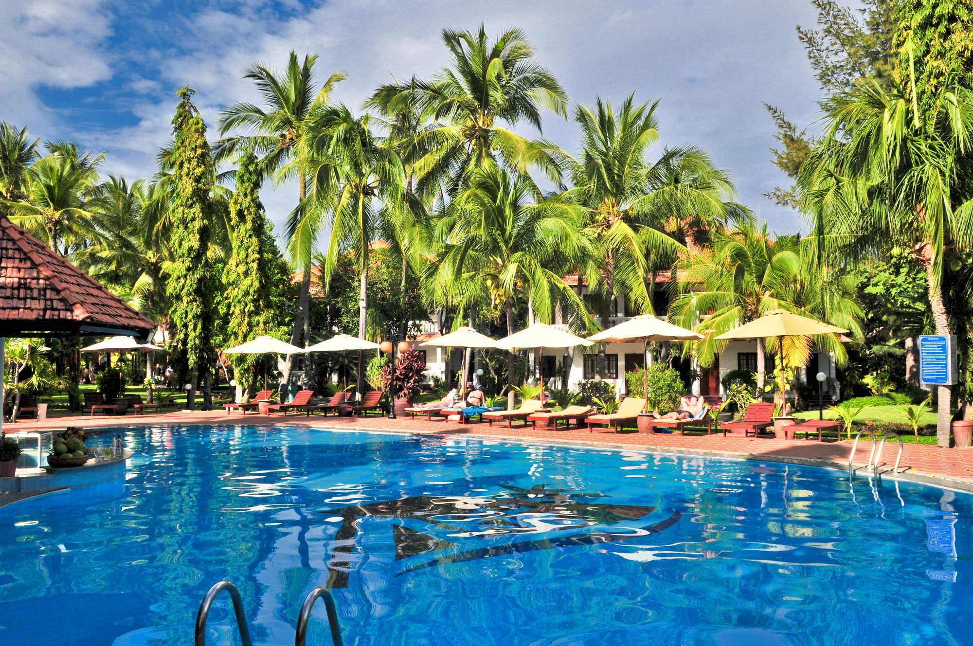 Four Oceans Beach Resort - Bon Bien Mui Ne Exterior photo